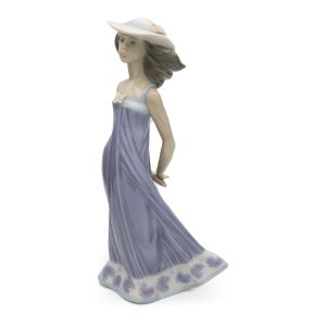 Lladro Figur Dame Im Langen Kleid Und Hut, Lladro Susan, Elegante Handgefertigte Porzellan-Sammelfigur, Eingestellt