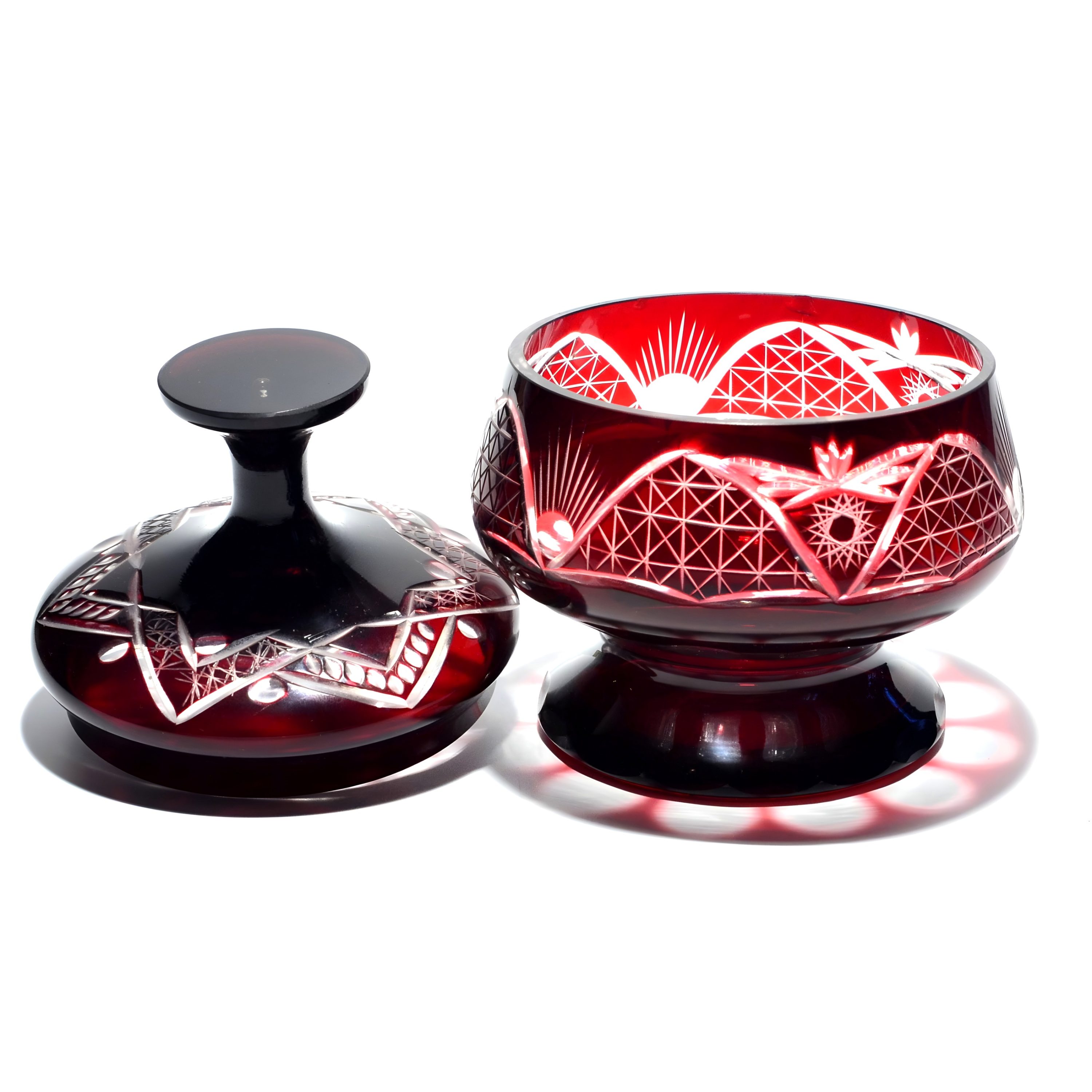 Böhmische Rote Bleikristall-Bonbonniere - Handgeschliffene Vintage-Bonbonniere Mit Deckel
