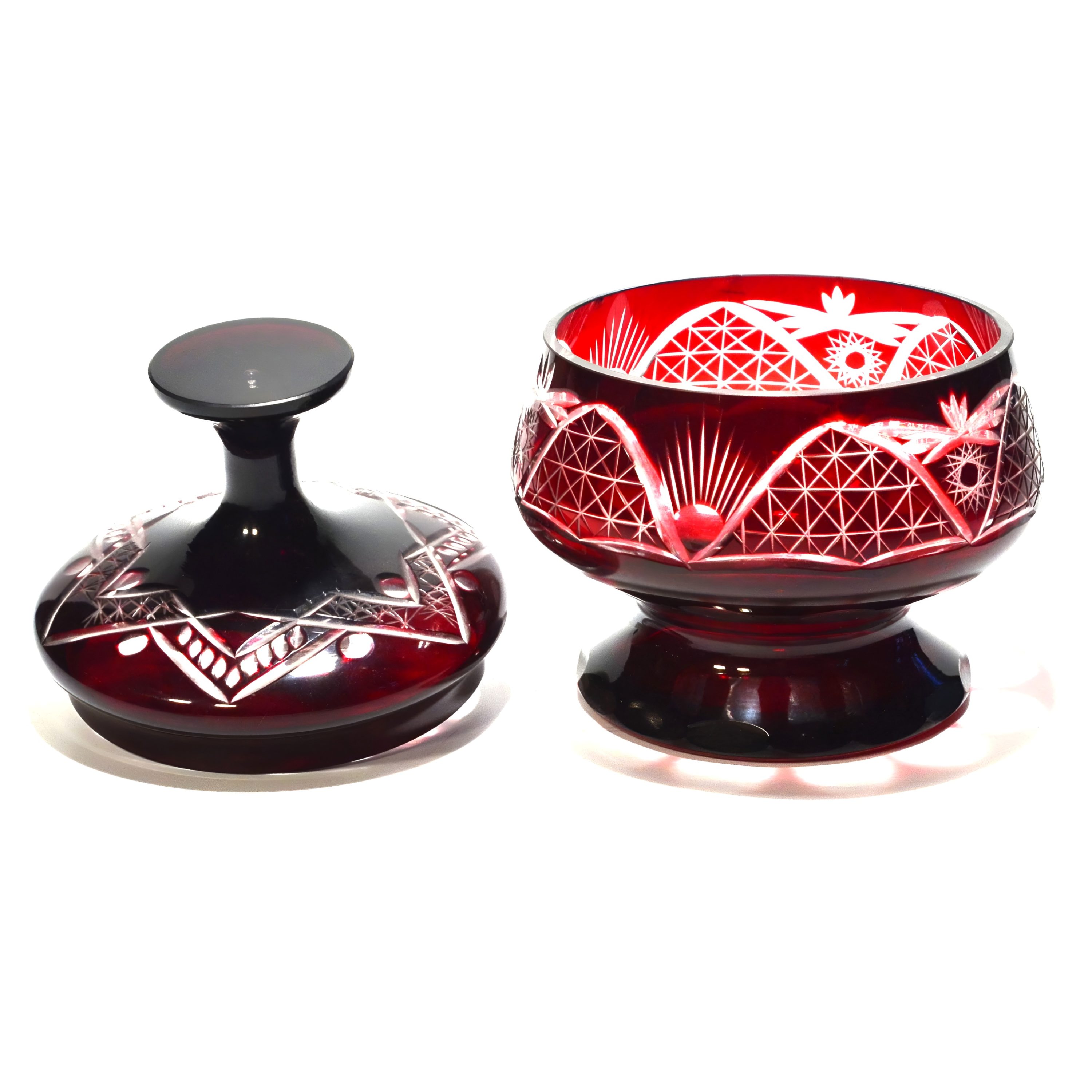Böhmische Rote Bleikristall-Bonbonniere - Handgeschliffene Vintage-Bonbonniere Mit Deckel