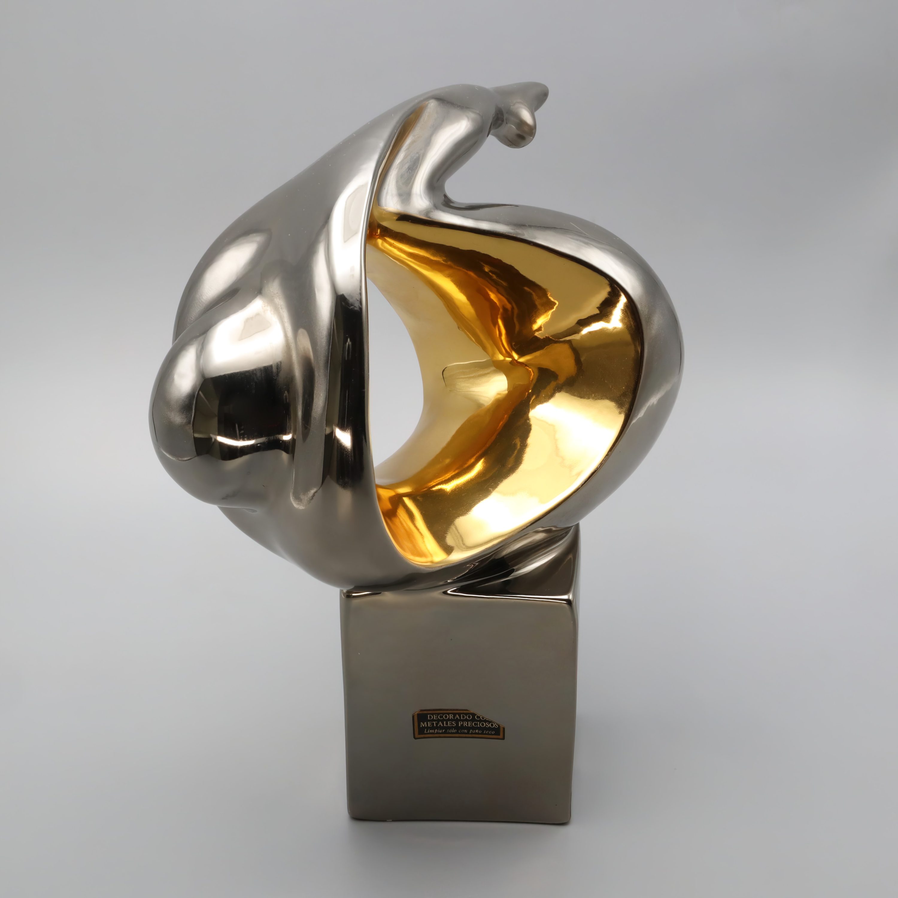 Art-Déco-Figur - Porzellanfigur - Vergoldet Und Platinveredelt - Modernistische Frau - Vintage Wohnaccessoire