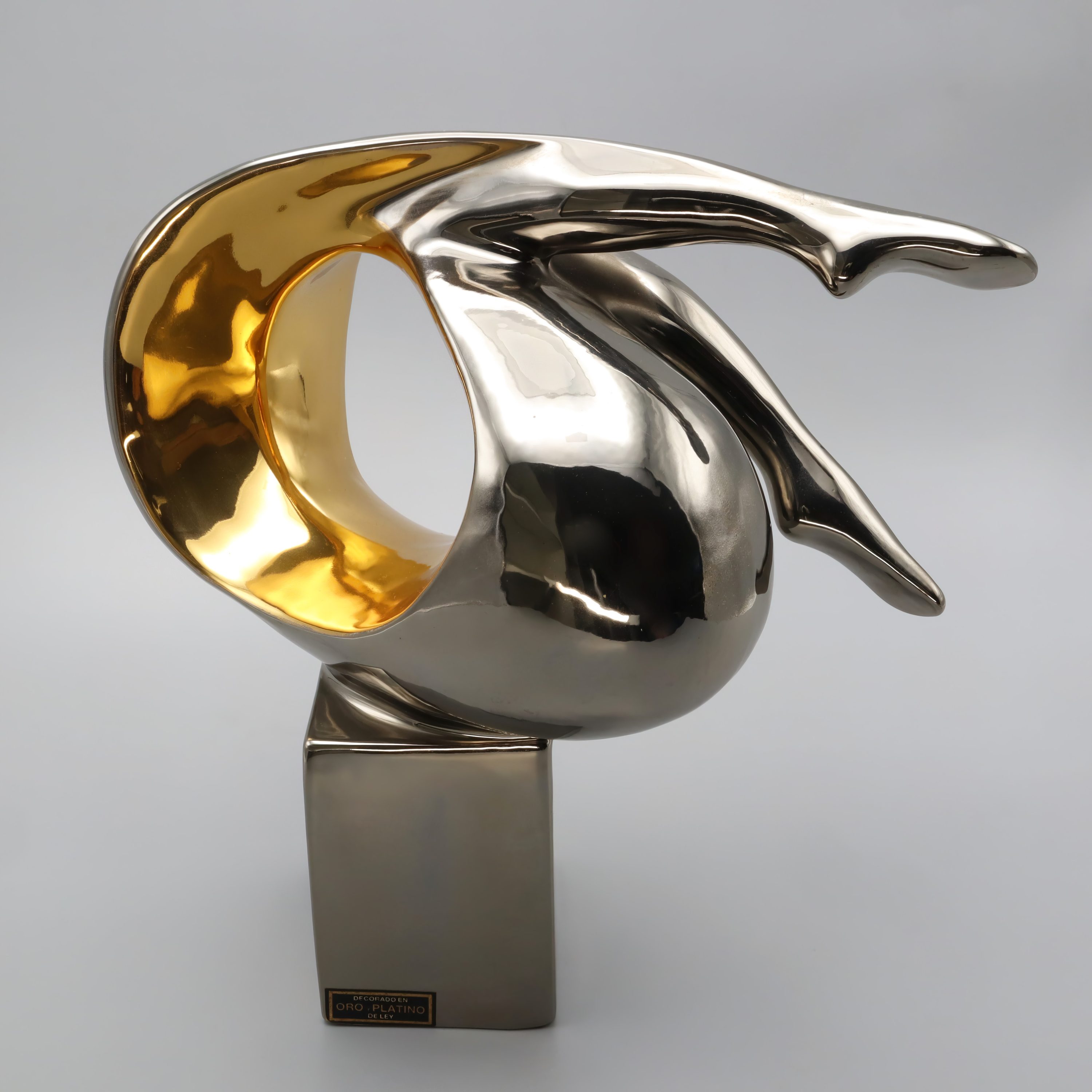 Art-Déco-Figur - Porzellanfigur - Vergoldet Und Platinveredelt - Modernistische Frau - Vintage Wohnaccessoire