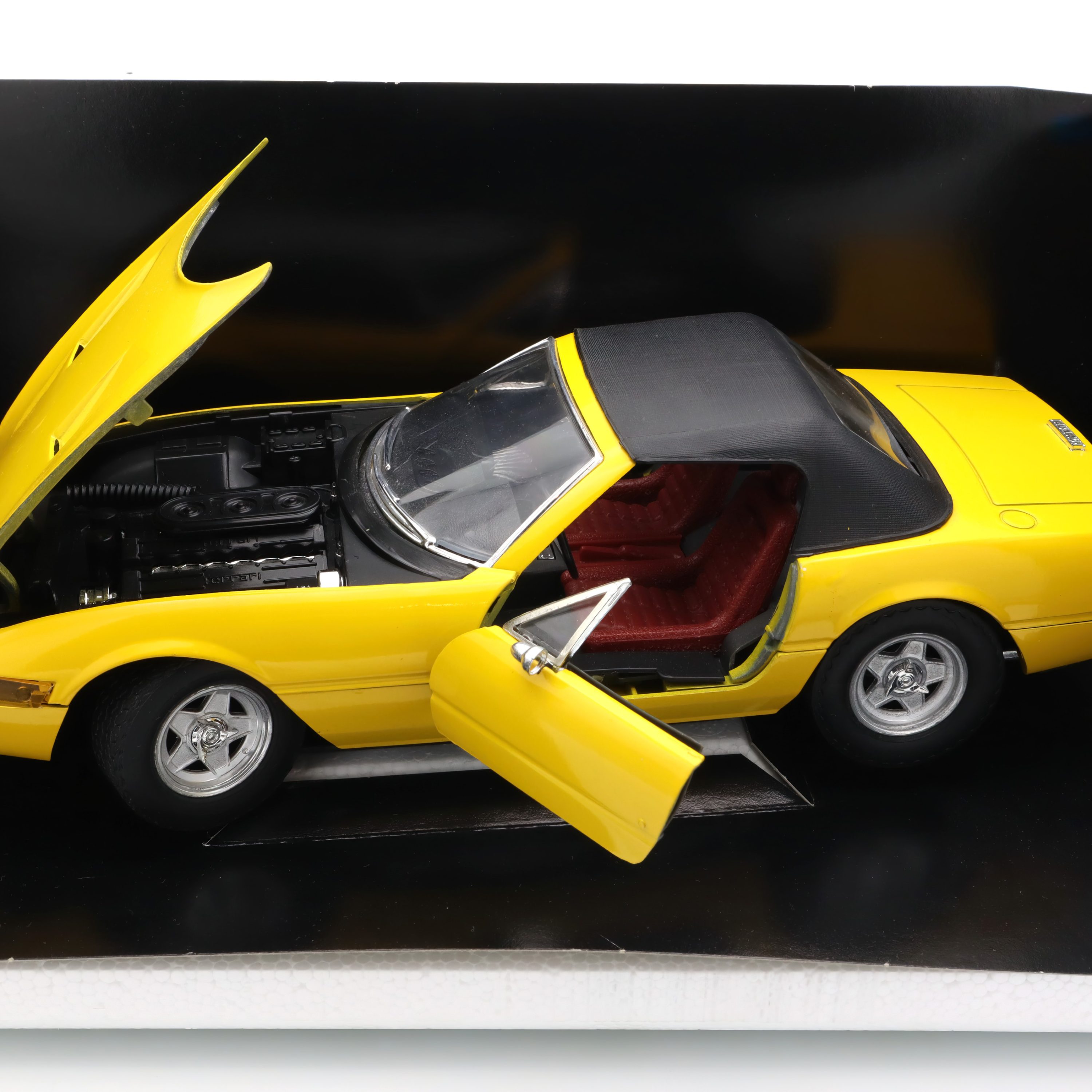 Ferrari 365 GTS Prestige Solido 1 Zu 18 Druckguss Modellauto - Sammlerauto Aus Druckguss - Vintage Ferrari Modell