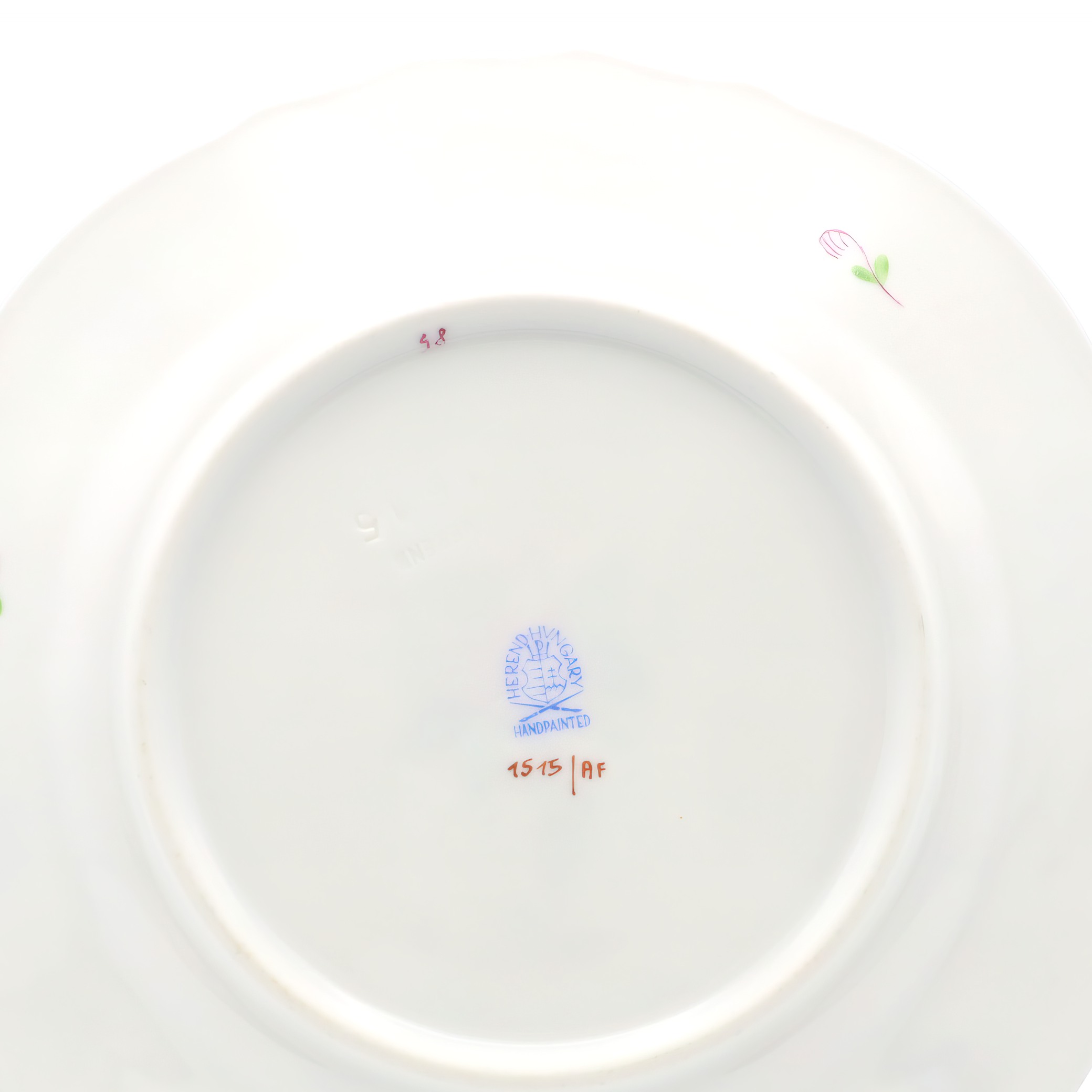 Herend Multicolor Chinesischer Bukett Brot- und Butterteller Porzellan Boden mit Manufakturmarke und floralem Detail, Nahaufnahme Thumbnail for Herend Multicolor Chinesischer Bukett Brot- Und Butterteller - Handbemalter Porzellanteller - Vintage Herend Porzellan