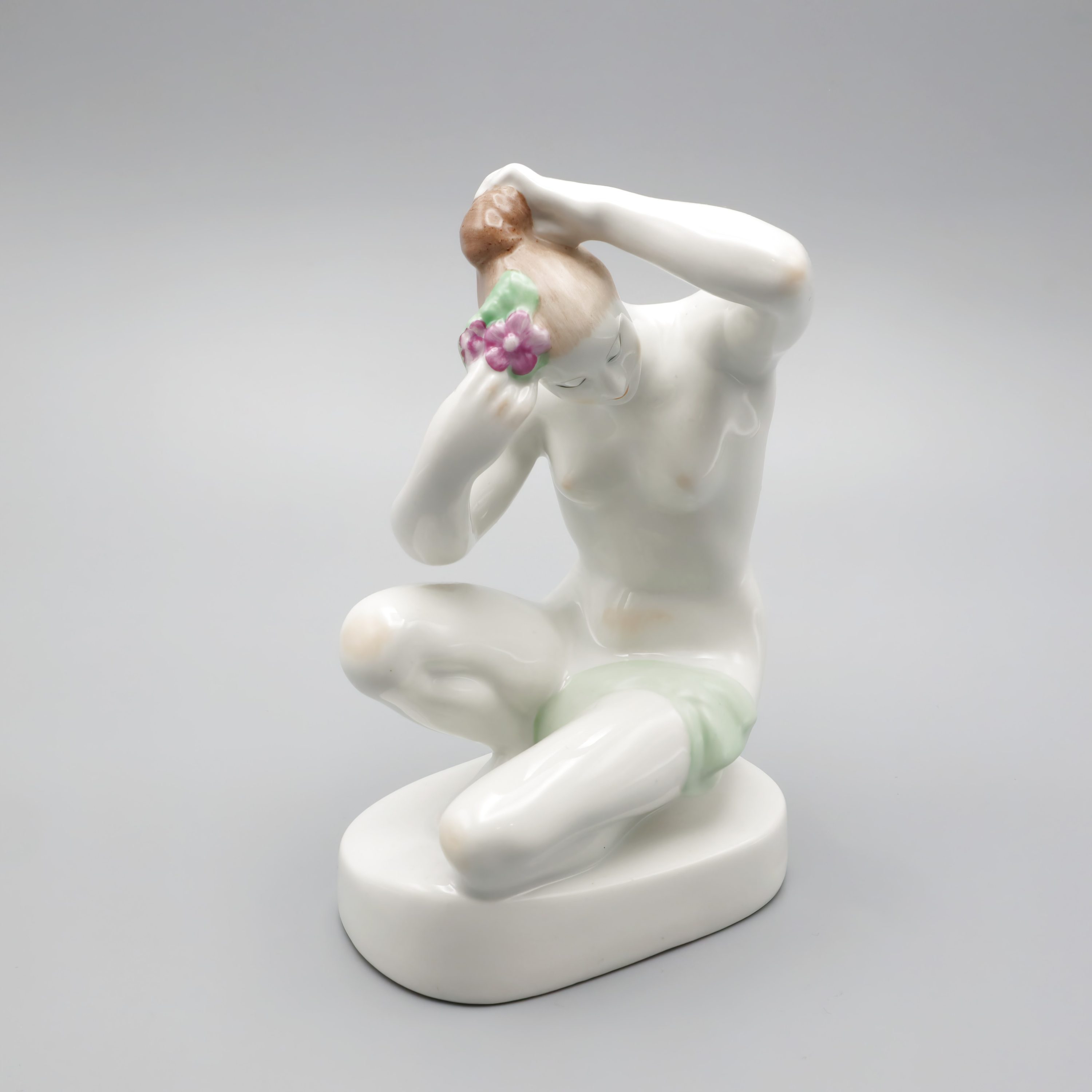 Nackte Damenfigur - Ariadne Beim Kämmen - Badende Frau - Vintage Aquincum Porzellan 1970er Jahre - Art Déco Porzellanfigur