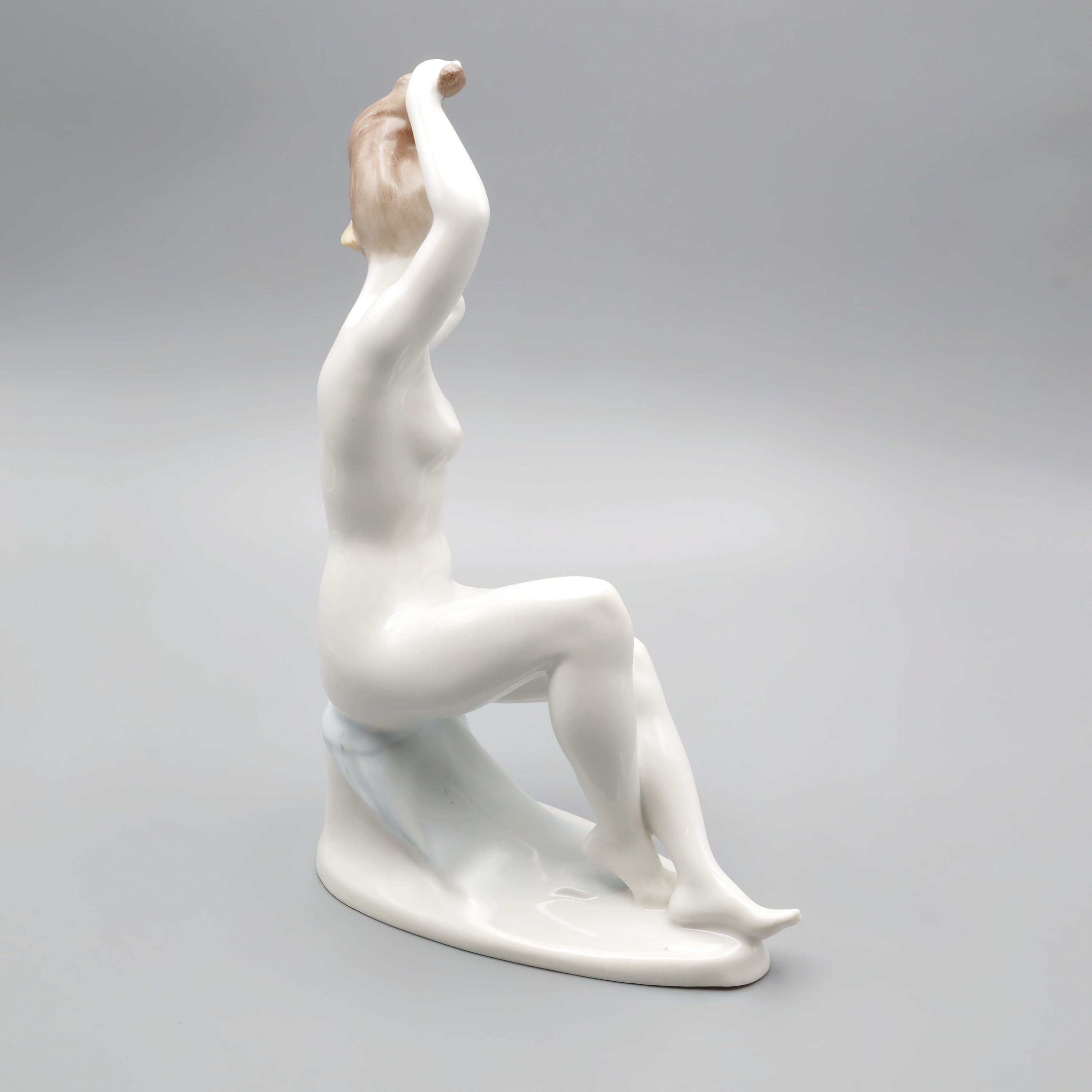 Nackte Damenfigur - Helena Von Troja - Frau Kämmt Ihr Haar - Vintage Aquincum Porzellan 1970