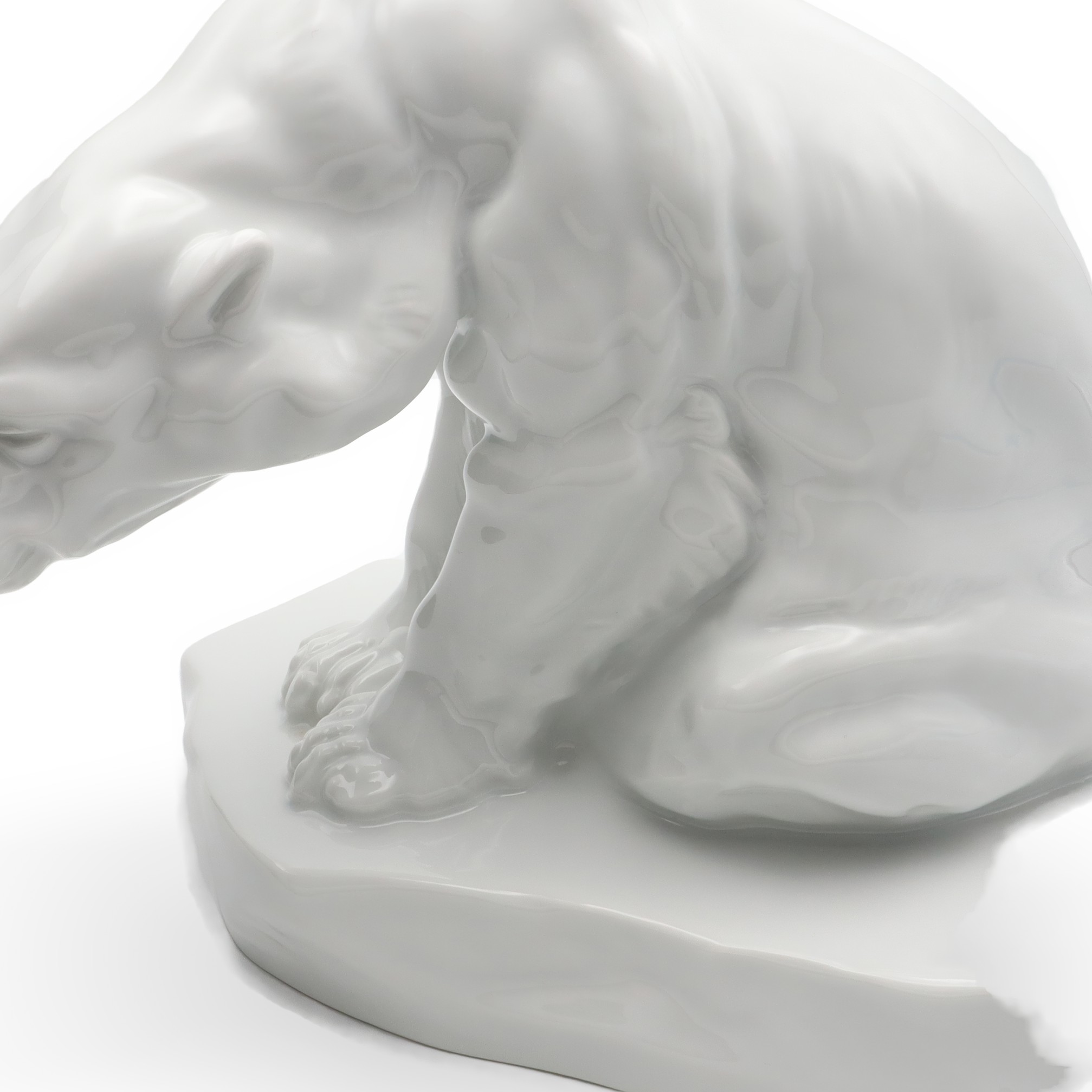 Herend Eisbär - Antike Tierfigur Eisbär Skulptur - Markup Bela 1927 - Ungarisches Porzellan Handbemalt - Vintage Keramiksammlerstück Thumbnail for Herend Eisbär - Antike Tierfigur Eisbär Skulptur - Markup Bela 1927 - Ungarisches Porzellan Handbemalt - Vintage Keramiksammlerstück