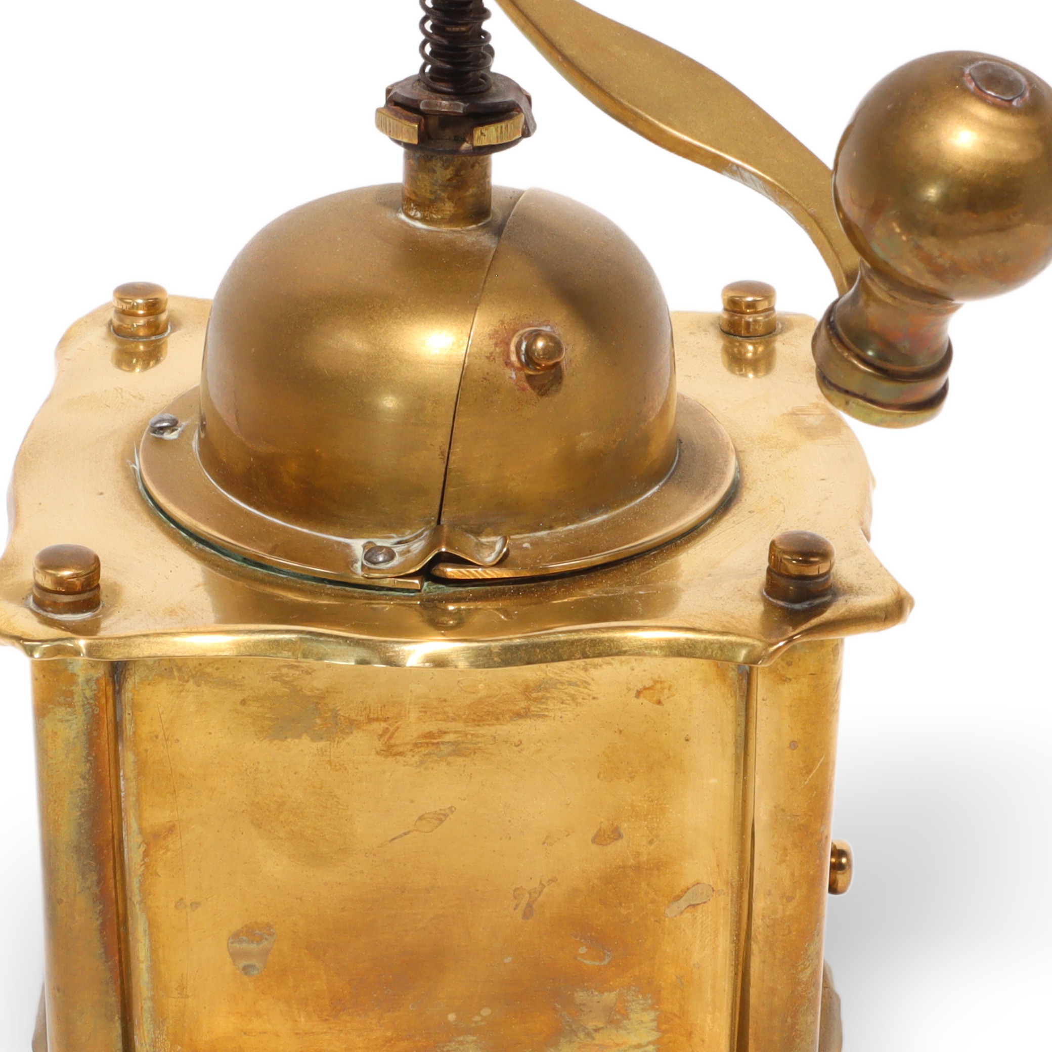 Antike Kaffeemühle Aus Bronze - Magus – Handkurbelmühle Thumbnail for Antike Kaffeemühle Aus Bronze - Magus – Handkurbelmühle