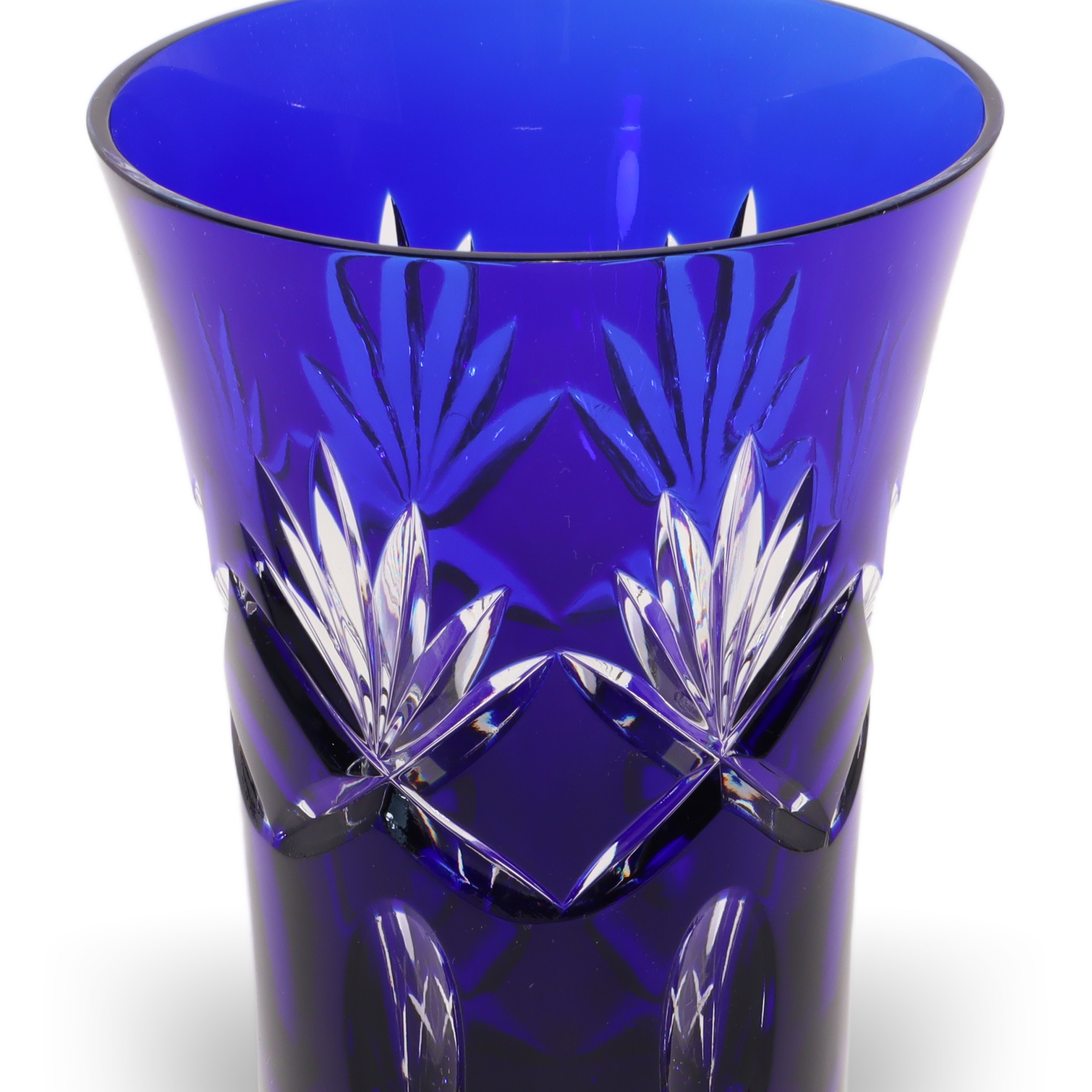 Bohemia Blue Handgeschliffene Kristallvase - Czech Glass Decor Thumbnail for Bohemia Blue Handgeschliffene Kristallvase - Czech Glass Decor