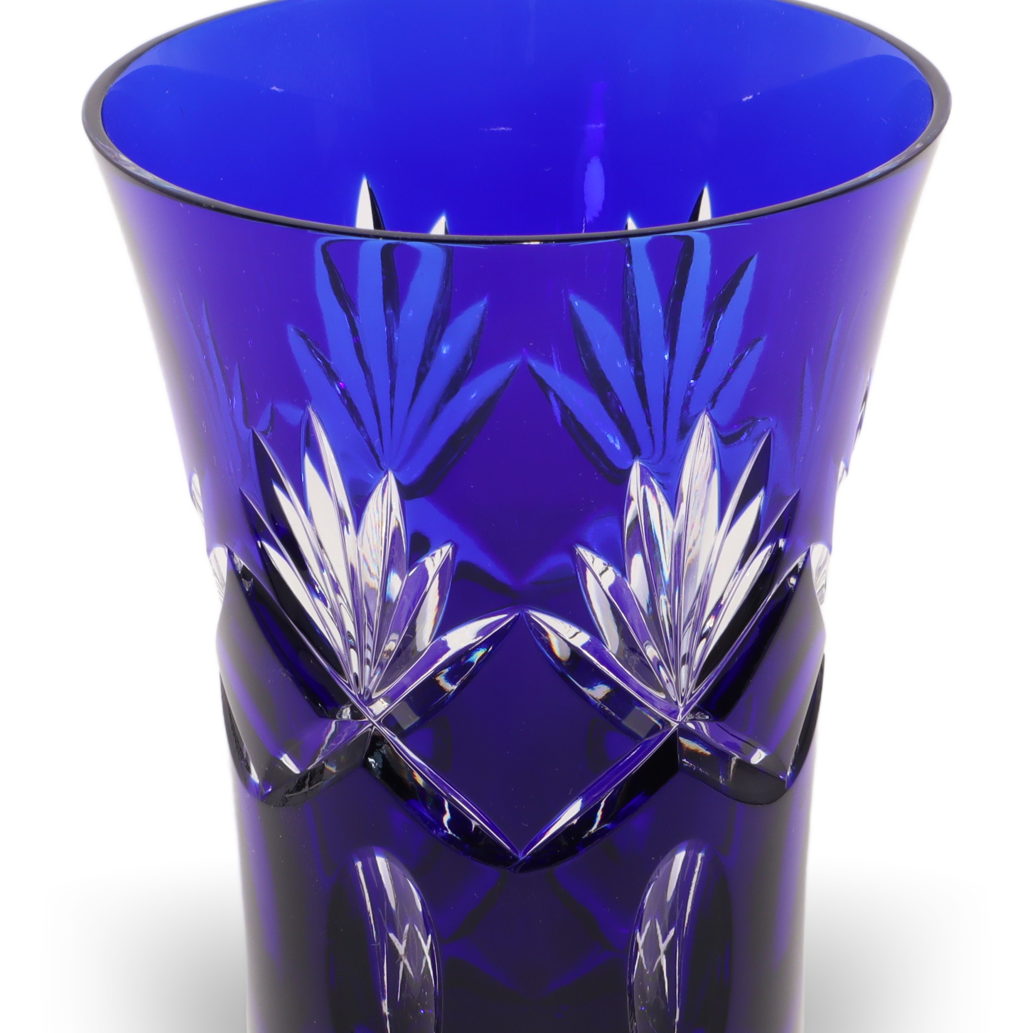 Bohemia Blue Handgeschliffene Kristallvase - Czech Glass Decor Thumbnail for Bohemia Blue Handgeschliffene Kristallvase - Czech Glass Decor