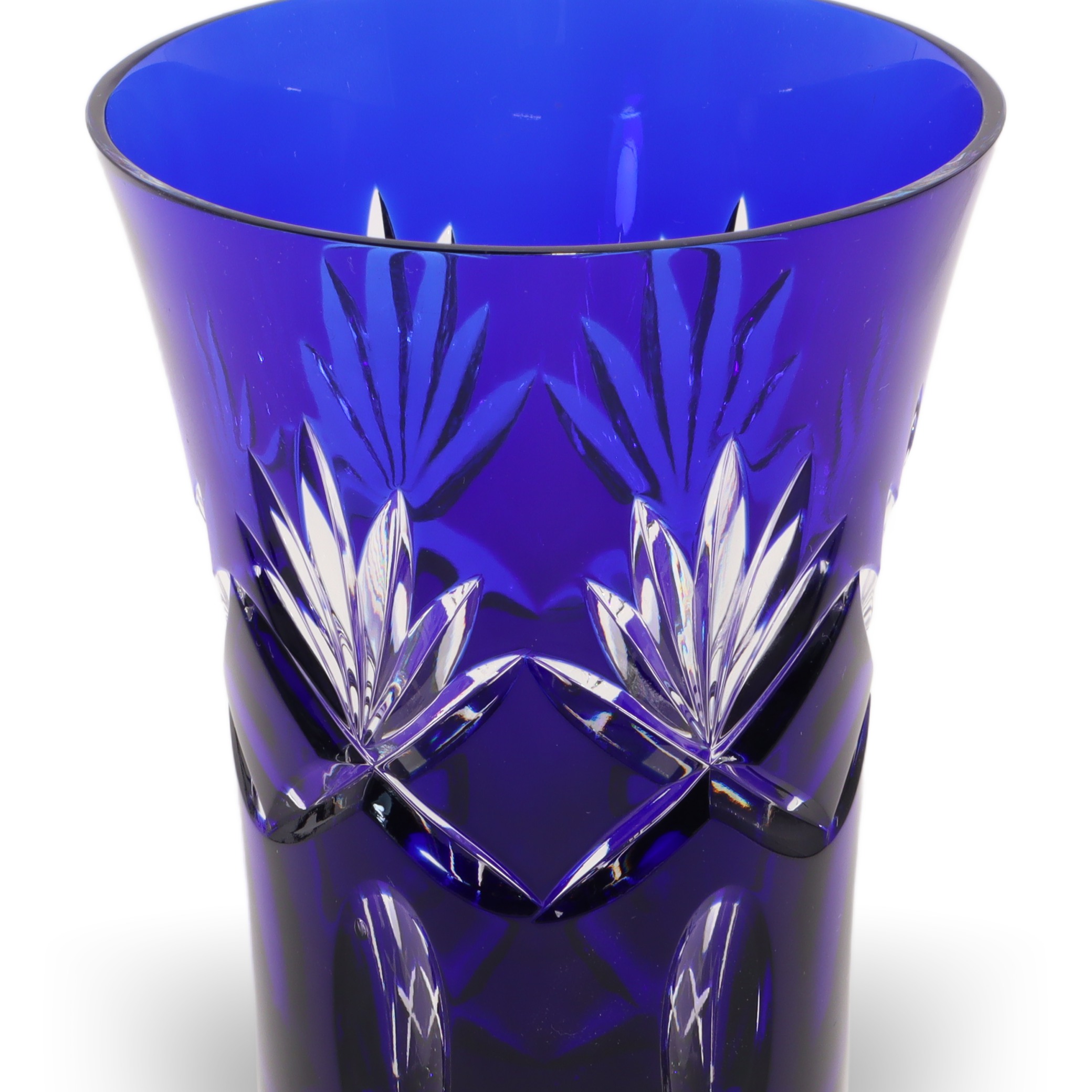 Bohemia Blue Handgeschliffene Kristallvase - Czech Glass Decor Thumbnail for Bohemia Blue Handgeschliffene Kristallvase - Czech Glass Decor