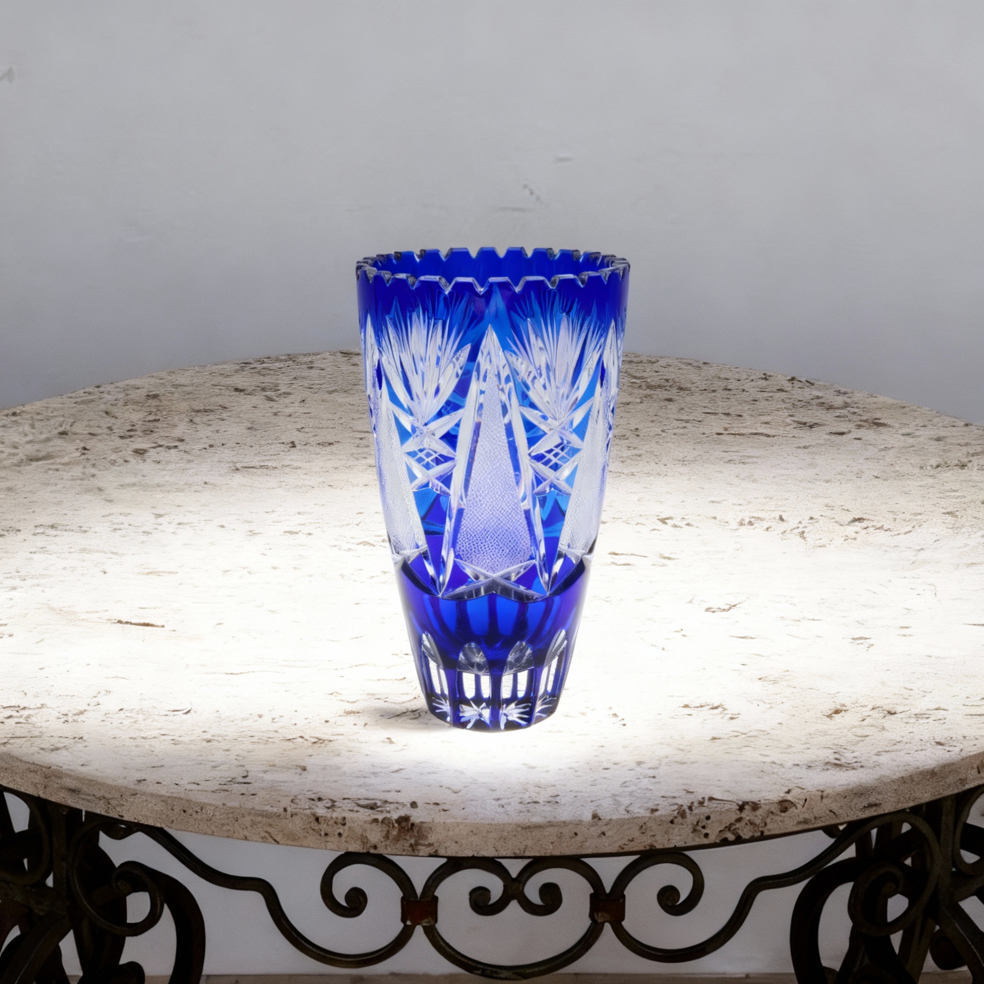 Bohemia Crystal Glas - Handgeschliffen - Blaue Luxusvase - Tschechische Vintage-Kobaltvase - Mittelpunkt Thumbnail for Bohemia Crystal Glas - Handgeschliffen - Blaue Luxusvase - Tschechische Vintage-Kobaltvase - Mittelpunkt